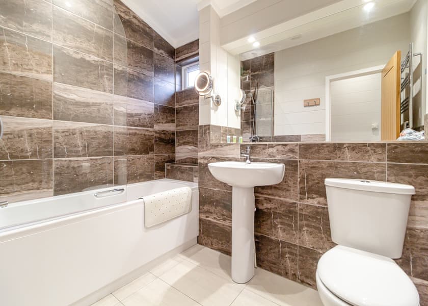 Oxburgh - Norfolk Woods Resort & Spa, Pentney, King’s Lynn