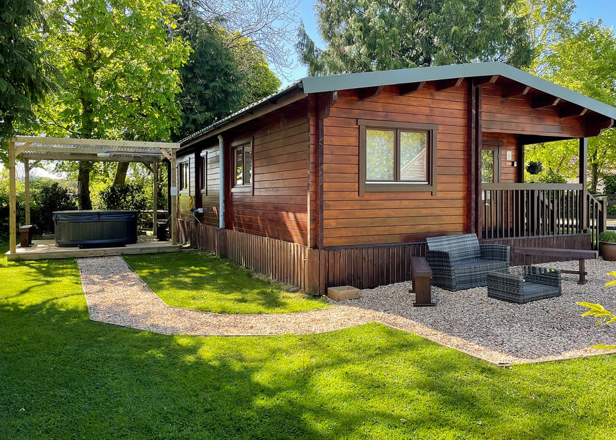 Oathill Farm Lodges - Lodge in Dorset