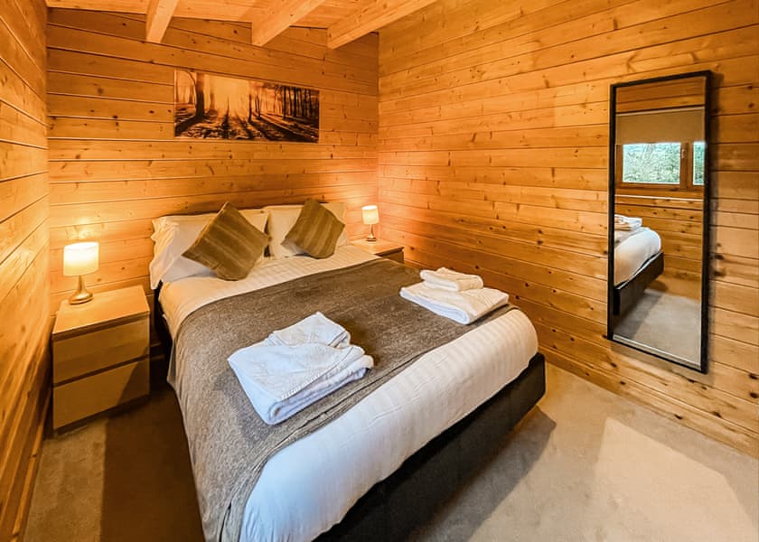 Fir Tree Lodge - Oathill Farm Lodges, Crewkerne