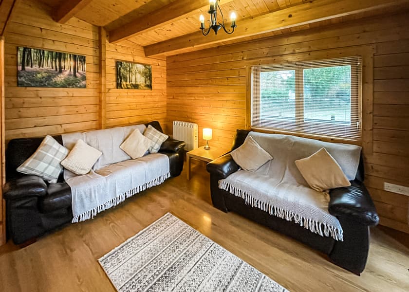 Ash Tree Lodge - Oathill Farm Lodges, Crewkerne