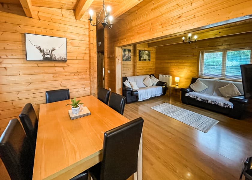 Ash Tree Lodge - Oathill Farm Lodges, Crewkerne