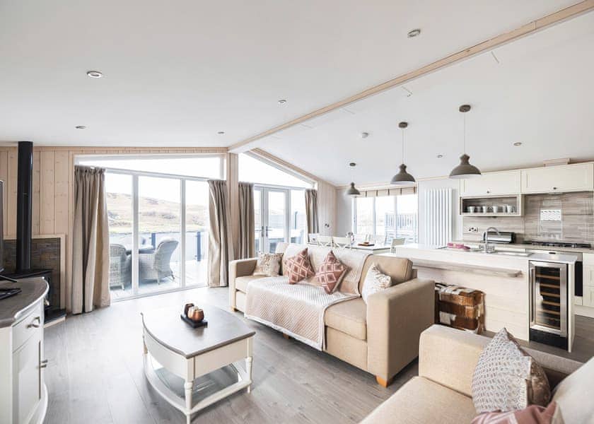 Waterfront Casa Di Lusso Hot Tub Lodge - Oban Holiday Park, Oban