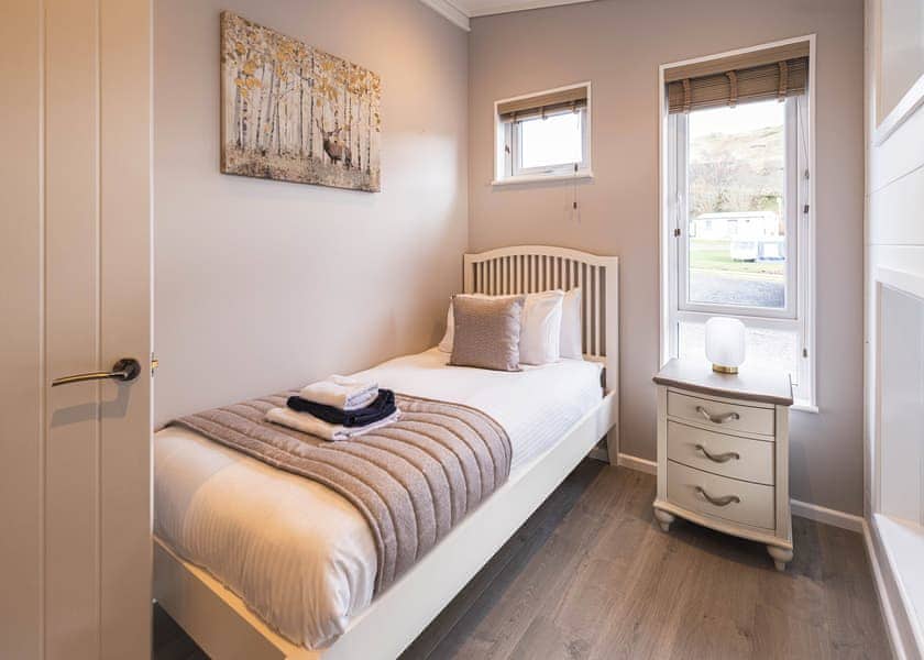 Waterfront Casa Di Lusso Hot Tub Lodge - Oban Holiday Park, Oban
