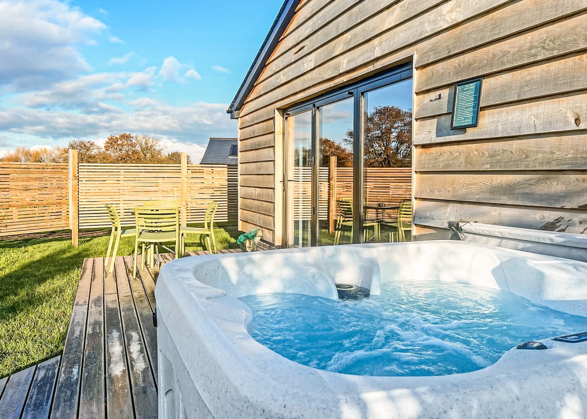 Old Buckenham Country Park - Holiday lodge in East Anglia - Image 1