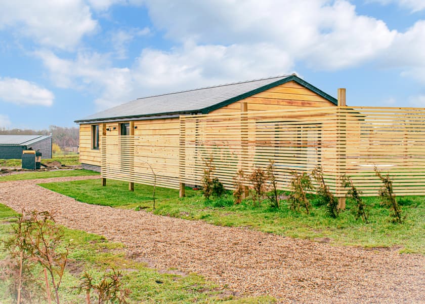 Country Lodge VIP Old Buckenham Country Park Holiday Parks Book