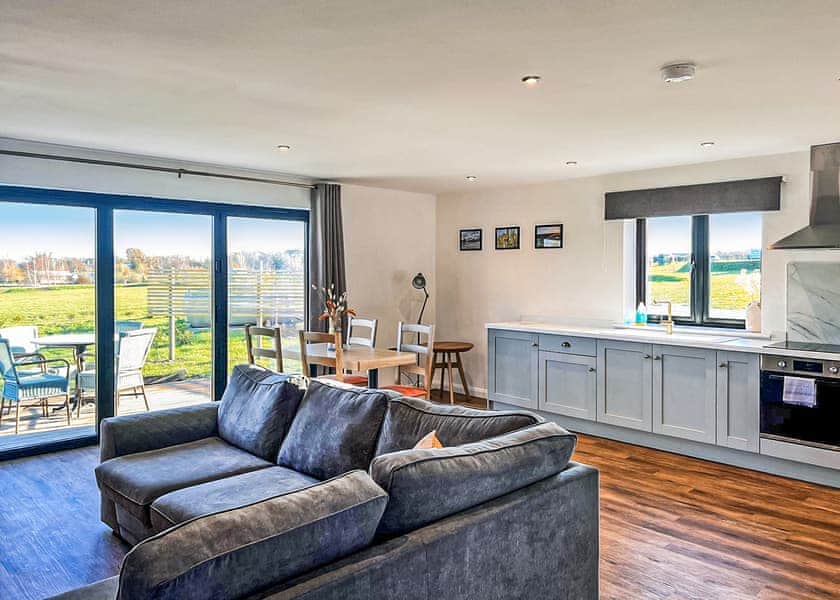 Country Lodge Deluxe - Old Buckenham Country Park, Old Buckenham