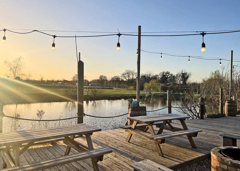 Country Lodge - Old Buckenham Country Park, Old Buckenham