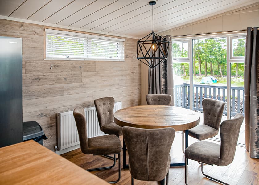 Nevis Hot Tub 3 - Ben Nevis Holiday Park, Camaghael, Fort William