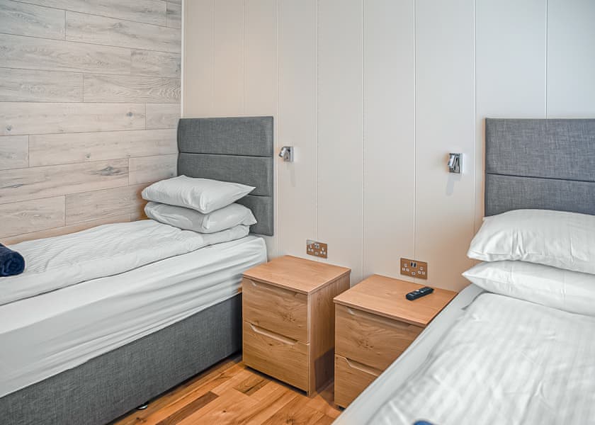 Nevis Hot Tub 3 - Ben Nevis Holiday Park, Camaghael, Fort William