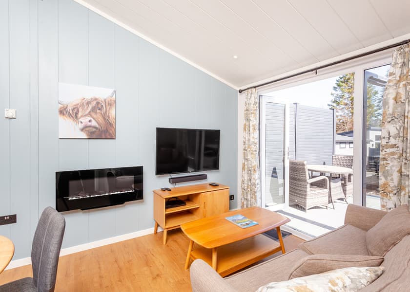 Nevis Hot Tub 1 - Ben Nevis Holiday Park, Camaghael, Fort William