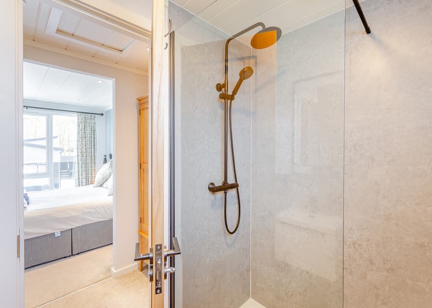 Nevis Hot Tub 1 - Ben Nevis Holiday Park, Camaghael, Fort William