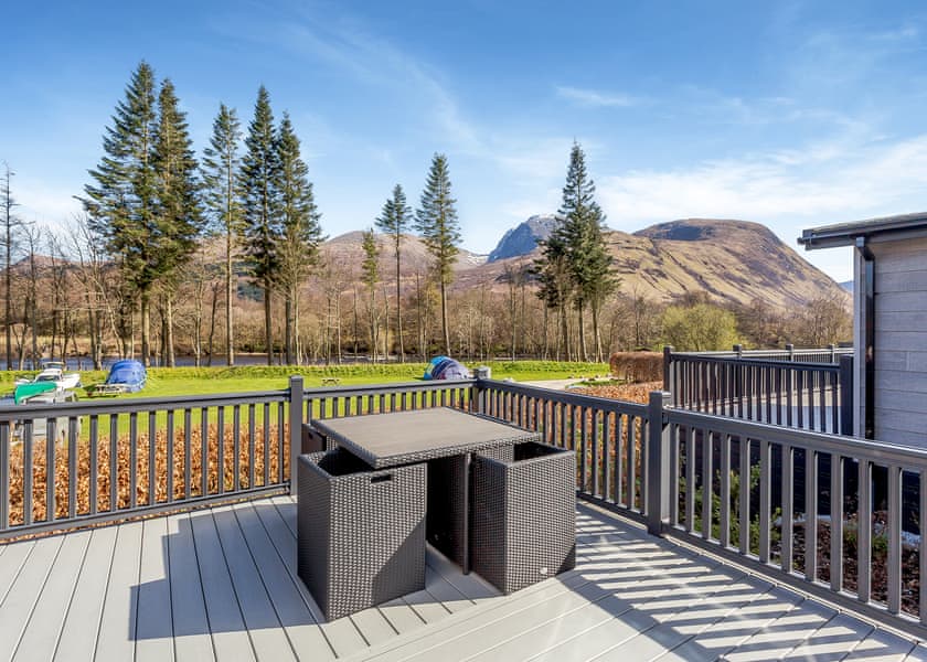 Nevis Hot Tub 4 - Ben Nevis Holiday Park, Camaghael, Fort William