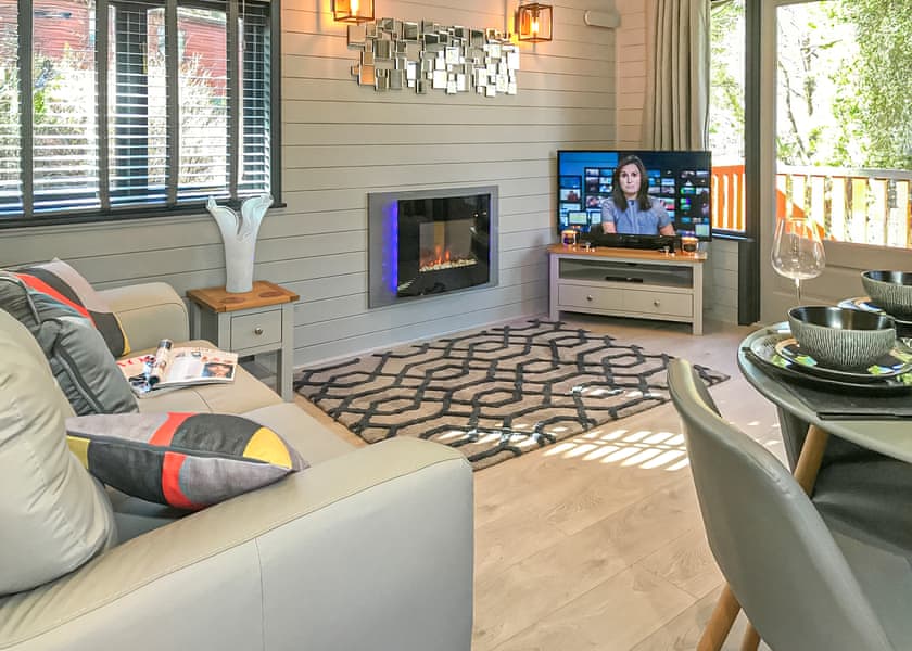 Harlech Lodge - Ogwen Bank Caravan & Lodge Park, Snowdonia