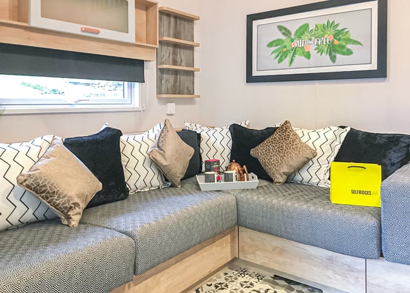 Riverside Family Pod HT - Ogwen Bank Caravan & Lodge Park, Snowdonia