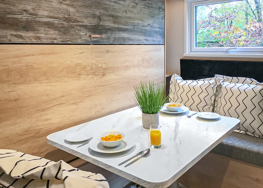 Riverside Family Pod HT - Ogwen Bank Caravan & Lodge Park, Snowdonia