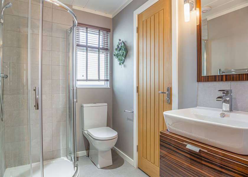 The Watchtower (Pet) - Ogwen Bank Caravan & Lodge Park, Snowdonia