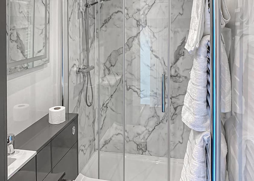 Riverside Studio Pod HT (Pet) - Ogwen Bank Caravan & Lodge Park, Snowdonia