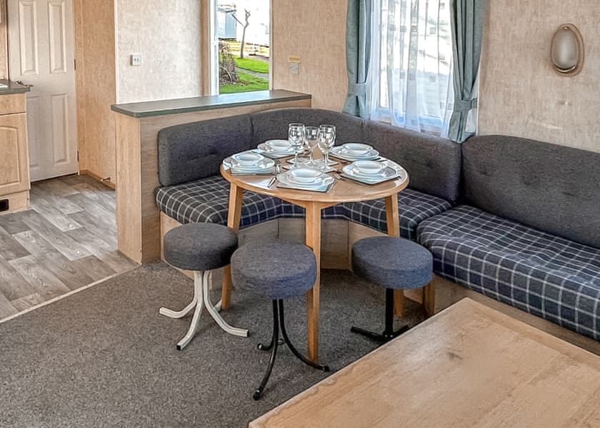 Gala - Orchards Holiday Park, Newbridge, Nr Yarmouth