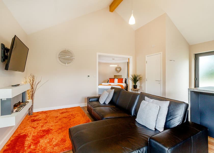 Hollytree Lodge - Oakwood Lodges, South Duffield, Nr York