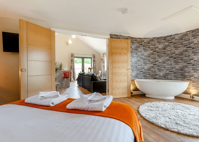 Hollytree Lodge - Oakwood Lodges, South Duffield, Nr York