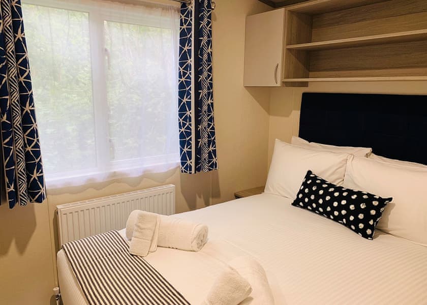 Comfort Caravan 4 Hot Tub - Devon Hills Holiday Park, Paignton