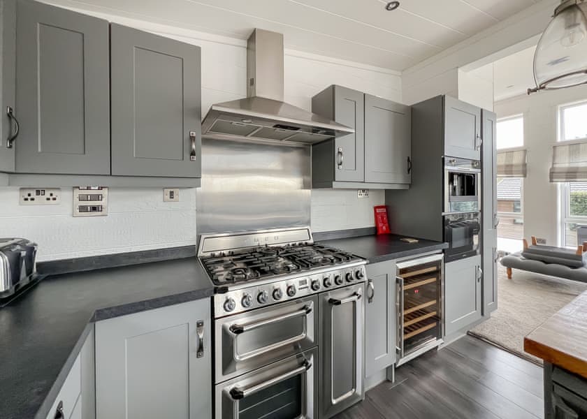 The Oaks 18 - Osmington Mills Lodge Park, Weymouth