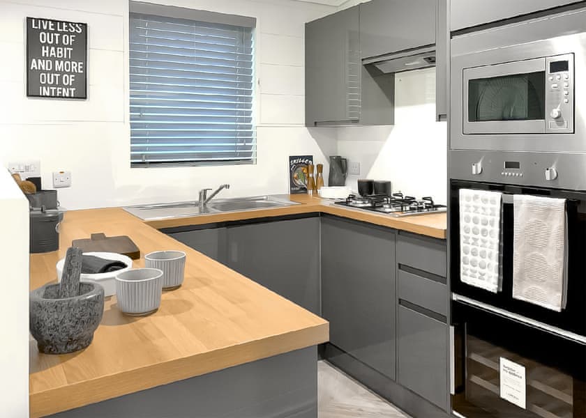 Kingfisher 24 Hot Tub - Osmington Mills Lodge Park, Weymouth