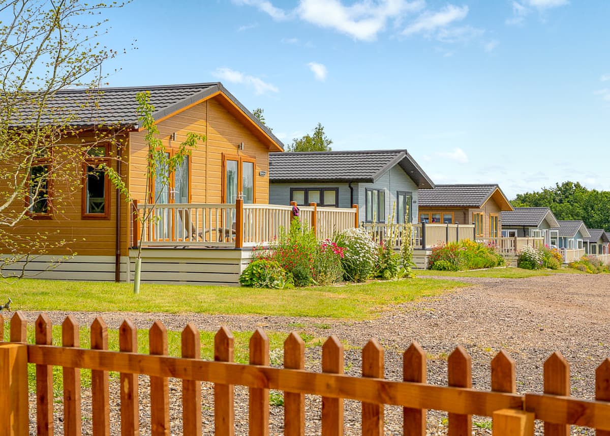 Otters Mead Boutique Lodges - Holiday lodge in East Anglia - Image 3