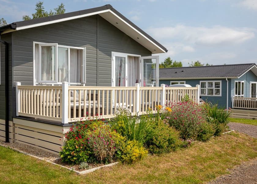 Otters Mead Boutique Lodges, Beetley, Dereham