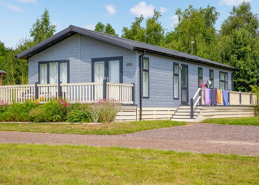Otters Mead Boutique Lodges, Beetley, Dereham