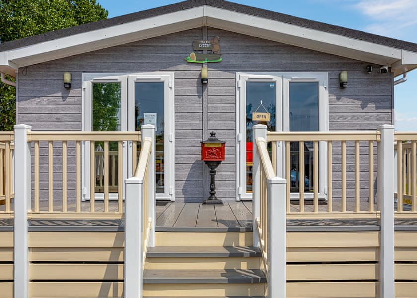 Otters Mead Boutique Lodges, Beetley, Dereham