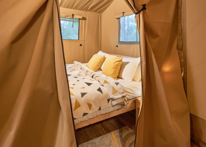 Safari Tent - Cornish Meadows Holiday Park, Hayle