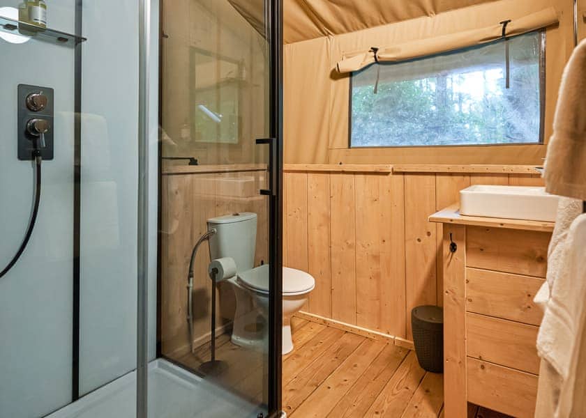 Safari Tent - Cornish Meadows Holiday Park, Hayle