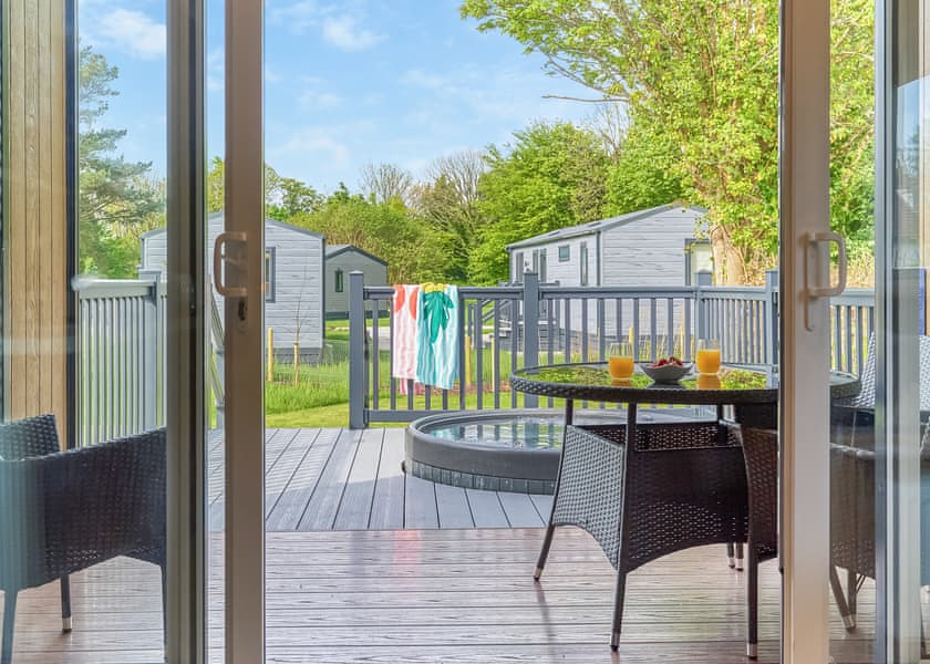 Glamping Pods with hot tubs - Cornish Meadows Holiday Park, Hayle