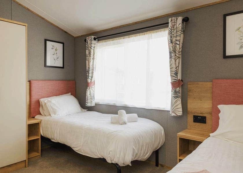 Exclusive Lodge 3 Bed - Padstow Holiday Village, Padstow