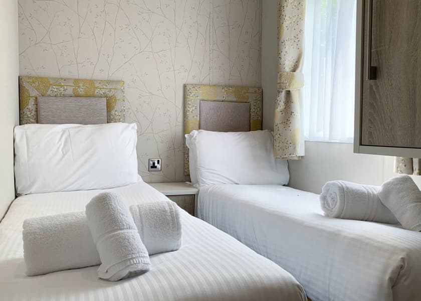 Superior Holiday Home 4 Hot Tub - Devon Hills Holiday Park, Paignton