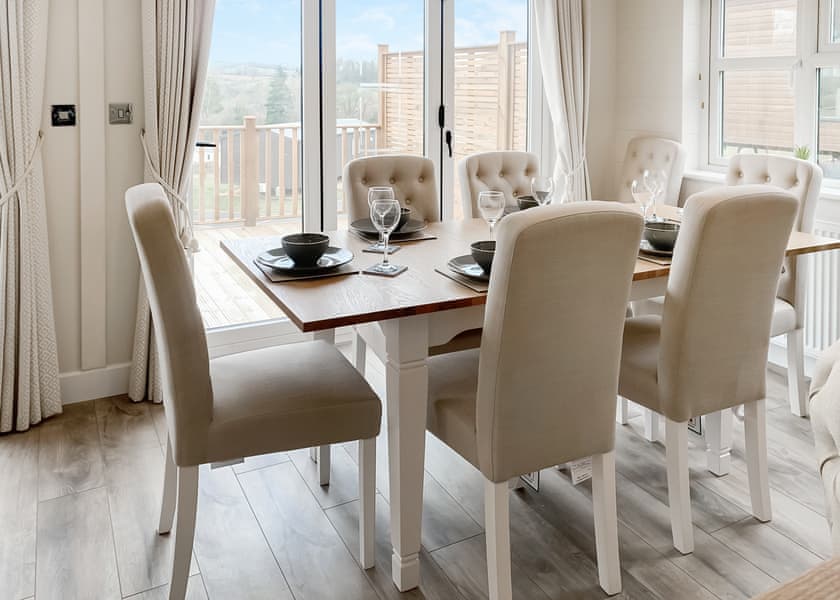 Comfort plus lodge 8 Hot tub - Devon Hills Holiday Park, Paignton