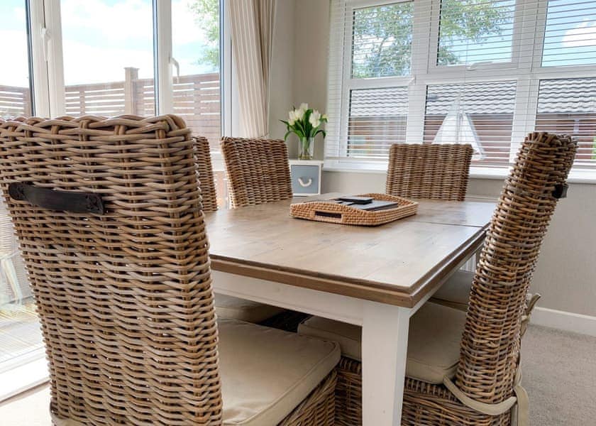 Comfort Lodge Hot Tub 4 - Devon Hills Holiday Park, Paignton
