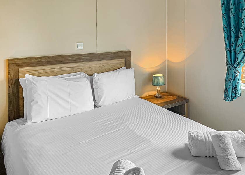 Comfort Lodge Hot Tub 4 - Devon Hills Holiday Park, Paignton