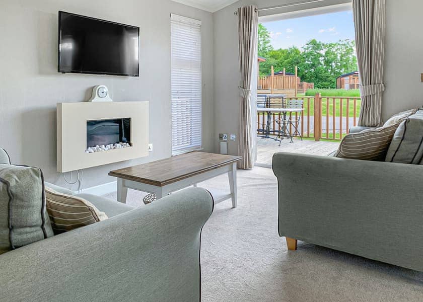 Comfort Lodge 4 - Devon Hills Holiday Park, Paignton
