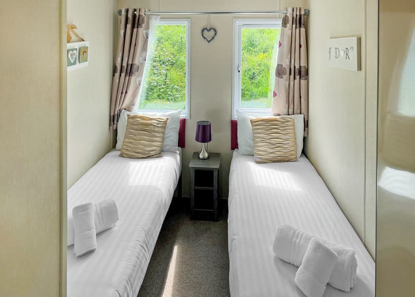 Superior Holiday Home 4 - Devon Hills Holiday Park, Paignton