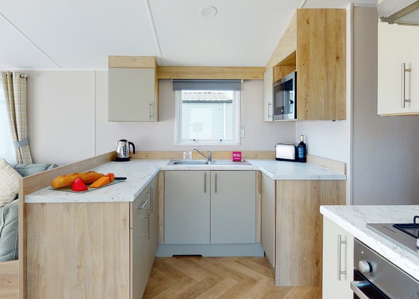 Gold Plus 3 Caravan (Pet Friendly) - Pakefield Holiday Park, Pakefield, Lowestoft