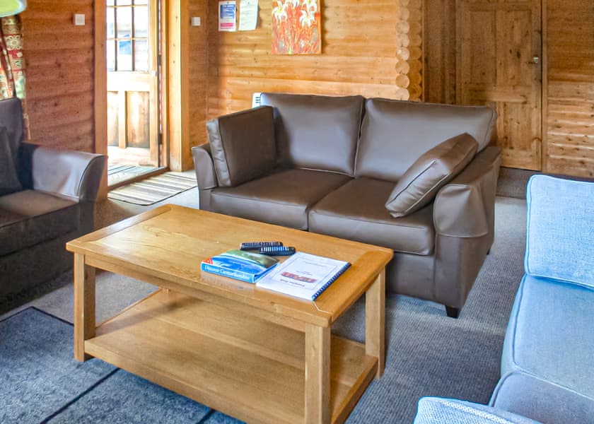 Dyfed Lodge - Pantglas Hall Lodges, Llandeilo, Nr Carmarthen
