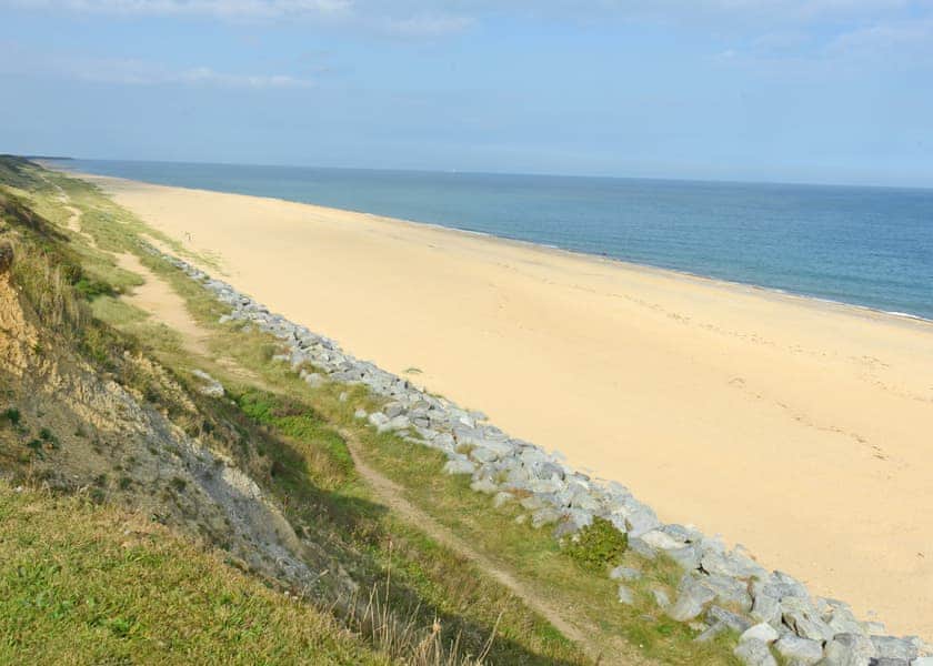 California Cliffs, Great Yarmouth