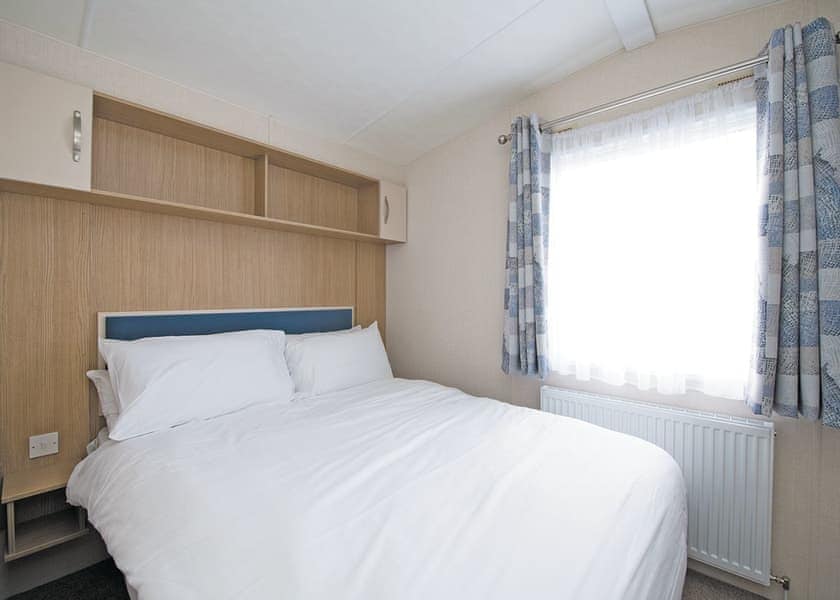 Typical Pendeen | California Cliffs, Great Yarmouth