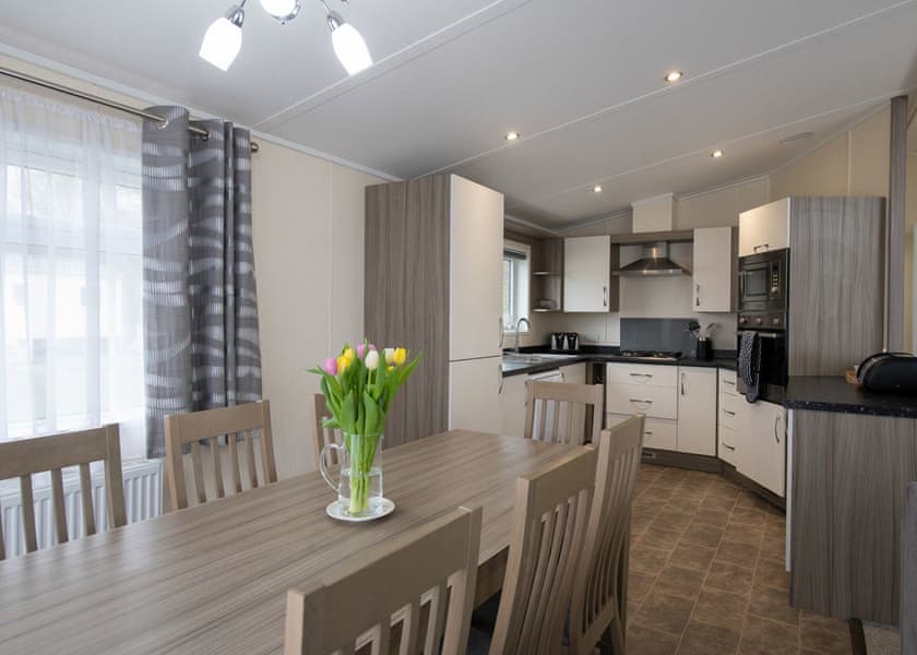 Linnet Lodge - Coopers Beach, Mersea Island, Colchester