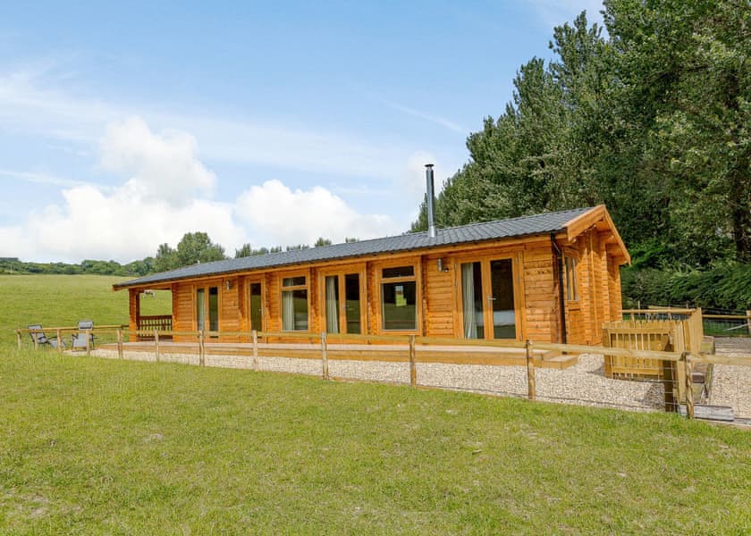 Dorset Threshold - Peckmoor Farm Lodges, Crewkerne