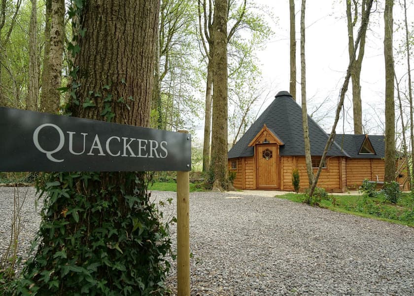 Quackers - Peckmoor Farm Lodges, Crewkerne