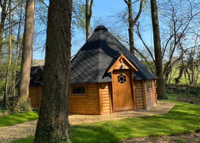 Twit Twoo - Peckmoor Farm Lodges, Crewkerne
