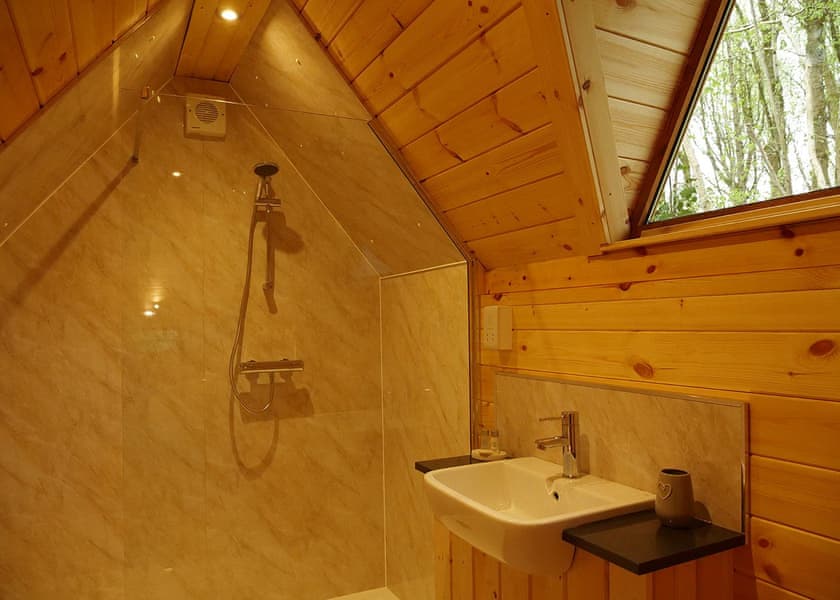 Twit Twoo - Peckmoor Farm Lodges, Crewkerne